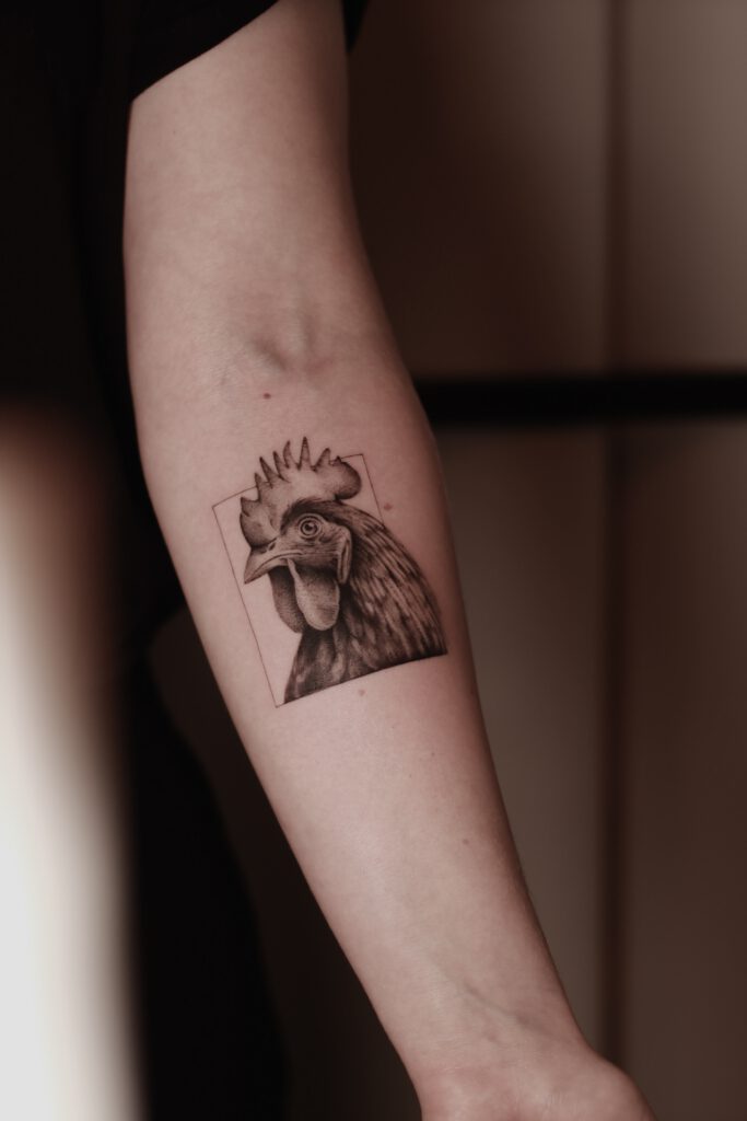 Detailreiches Mikrorealismus Tier Tattoo gestochen in Berlin