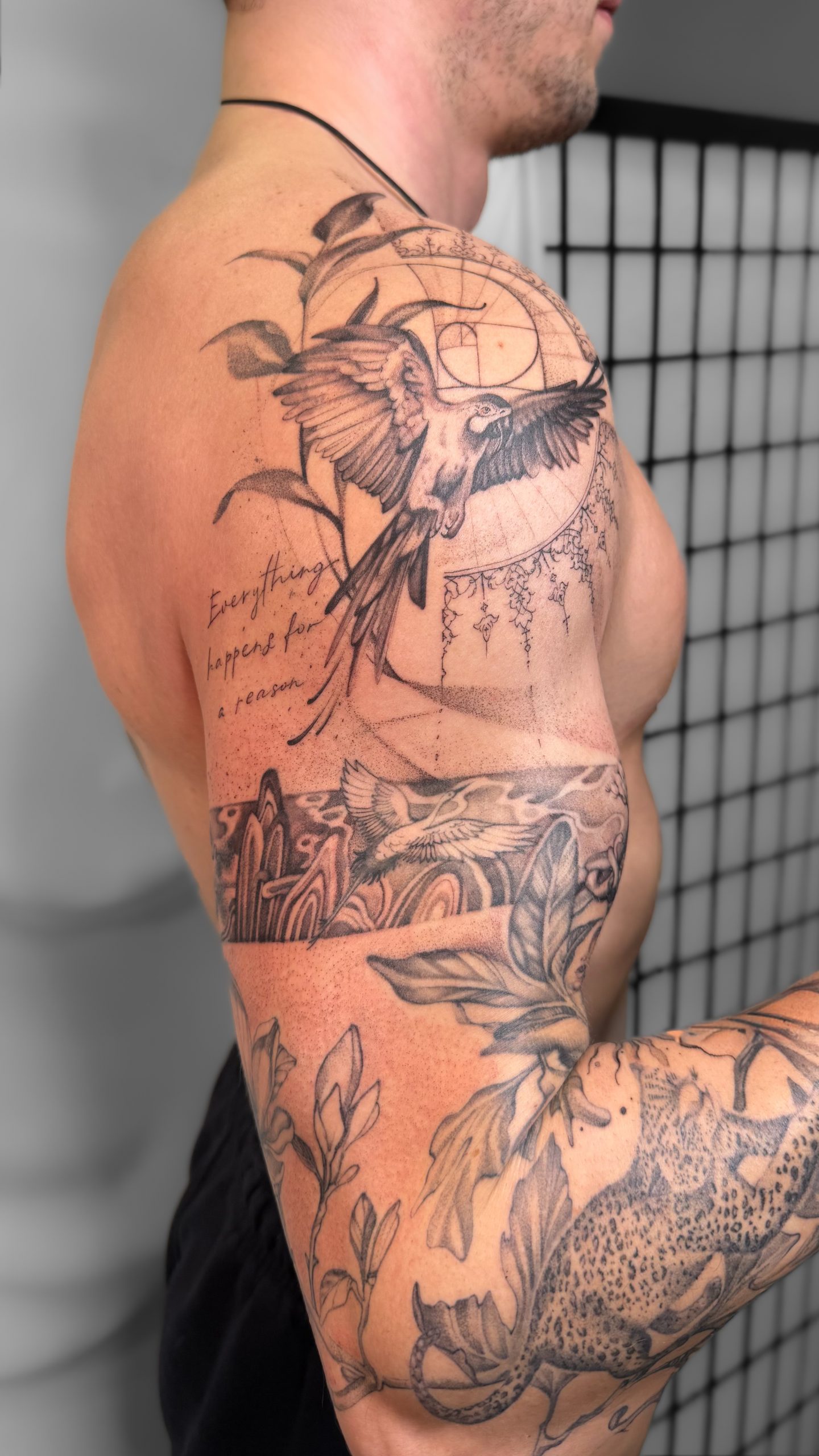 Großflächiges Rücken Tattoo Projekt gestochen in Berlin