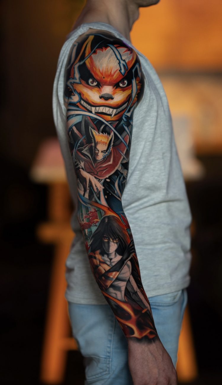 Buntes Full Sleeve Tattoo Kunstwerk gestochen in Berlin