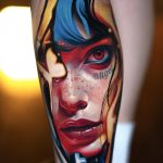 Ausdrucksstarkes Portrait Augen Tattoo gestochen in Berlin Schöneberg